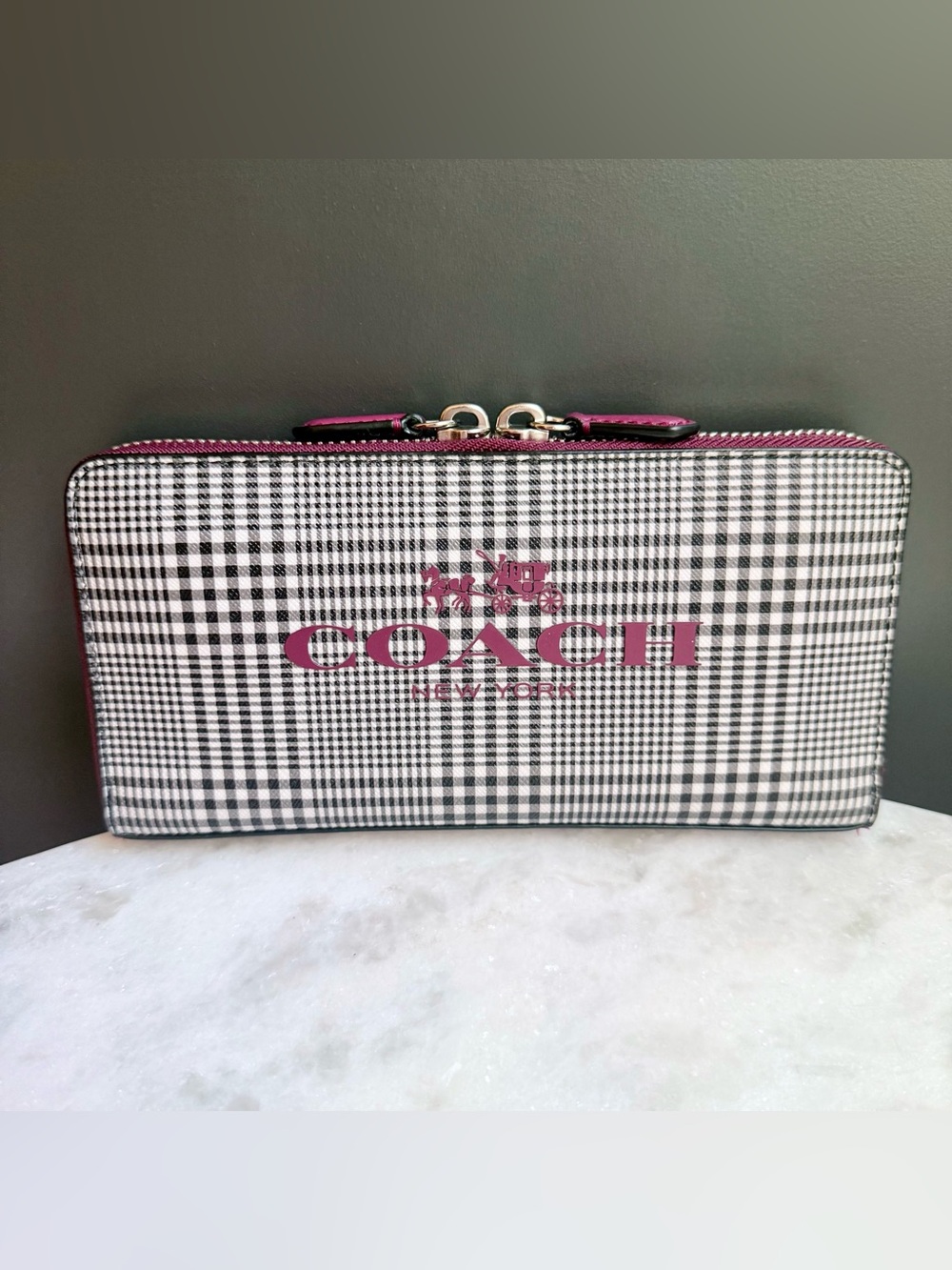 Coach Peyton Glen Plaid
Accordion Zip Wallet F52138
G1453 Cranberry Rare 2014